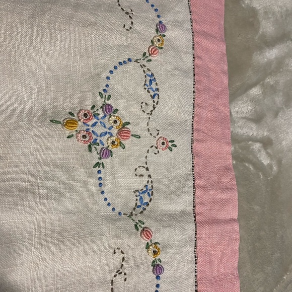 Vintage linen runner - Picture 4 of 4